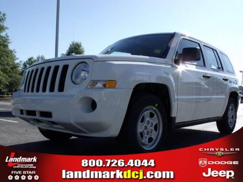 Stone White Jeep Patriot Sport.  Click to enlarge.