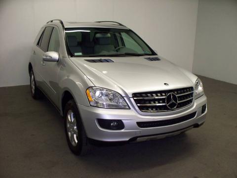 Iridium Silver Metallic Mercedes-Benz ML 350 4Matic.  Click to enlarge.