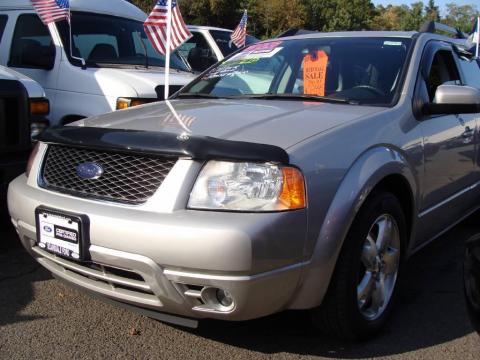 Silver Birch Metallic Ford Freestyle Limited AWD.  Click to enlarge.