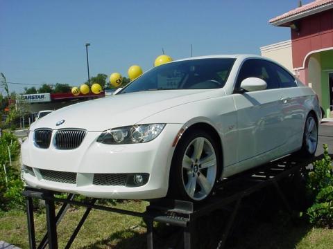 Alpine White BMW 3 Series 335i Coupe.  Click to enlarge.