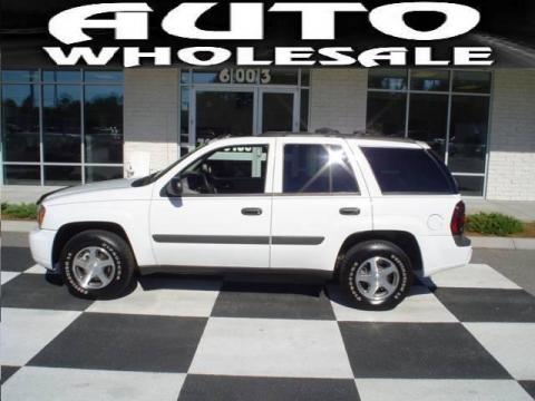 Summit White Chevrolet TrailBlazer LS.  Click to enlarge.