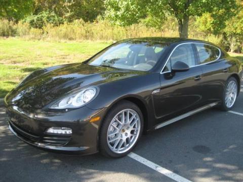 Carbon Grey Metallic Porsche Panamera S.  Click to enlarge.