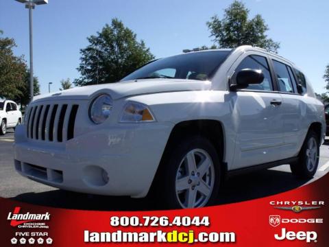 Stone White Jeep Compass Sport.  Click to enlarge.