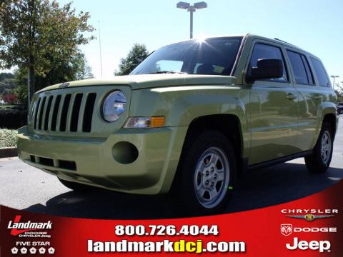Optic Green Metallic Jeep Patriot Sport.  Click to enlarge.