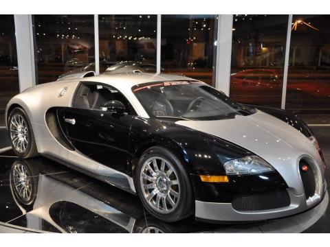 Bright Silver Metallic/Black Bugatti Veyron 16.4.  Click to enlarge.