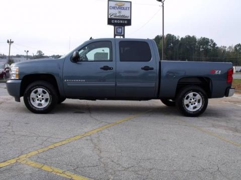 Blue Granite Metallic Chevrolet Silverado 1500 LT Z71 Crew Cab 4x4.  Click to enlarge.
