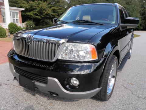 Black Clearcoat Lincoln Navigator Luxury.  Click to enlarge.