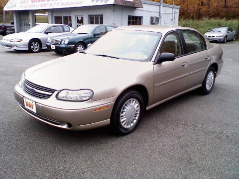 Sandrift Metallic Chevrolet Malibu Sedan.  Click to enlarge.