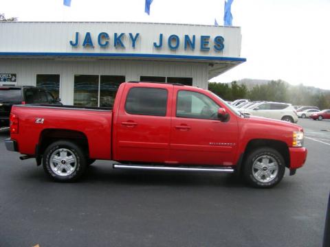 Victory Red Chevrolet Silverado 1500 LTZ Crew Cab 4x4.  Click to enlarge.
