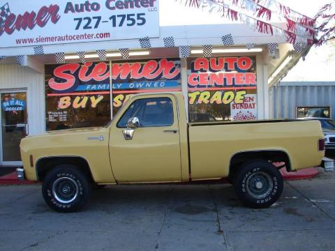 Colonial Yellow Chevrolet C/K K10 Custom Deluxe Regular Cab 4x4.  Click to enlarge.