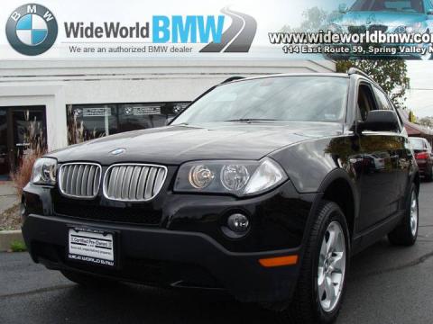 Jet Black BMW X3 3.0si.  Click to enlarge.