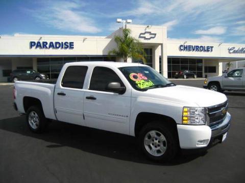 Summit White Chevrolet Silverado 1500 LT Crew Cab.  Click to enlarge.