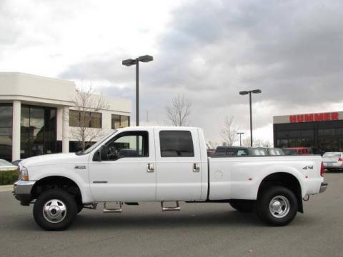 Oxford White Ford F350 Super Duty Lariat Crew Cab 4x4 Dually.  Click to enlarge.