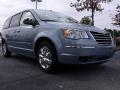 2010 Town & Country Limited #4