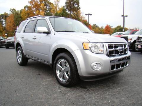 Ingot Silver Metallic Ford Escape Limited V6.  Click to enlarge.