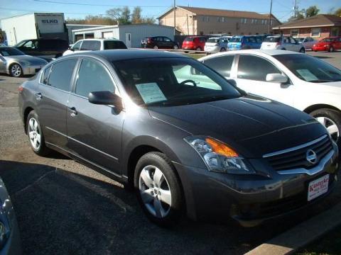 Dark Slate Metallic Nissan Altima 2.5 S.  Click to enlarge.