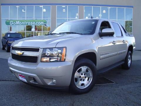 Gold Mist Metallic Chevrolet Avalanche LT 4WD.  Click to enlarge.
