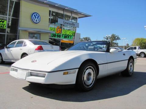 White Chevrolet Corvette Convertible.  Click to enlarge.