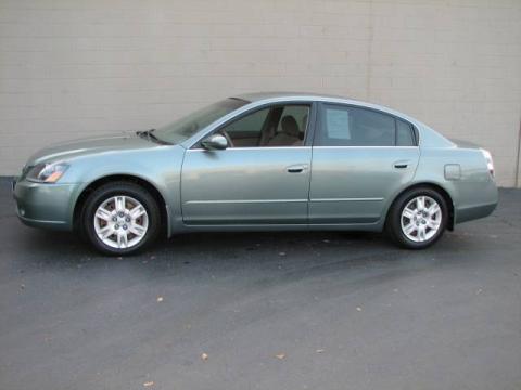 Mystic Emerald Green Nissan Altima 2.5 S. Click to enlarge. Mystic Emerald Green Nissan Altima 2.5 S. Click to enlarge.
