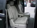 2008 Town & Country Limited #15