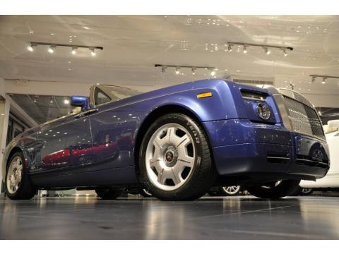 Metropolitan Blue Rolls-Royce Phantom Drophead Coupe .  Click to enlarge.