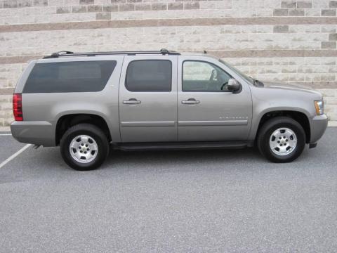 Greystone Metallic Chevrolet Suburban LT 4x4.  Click to enlarge.