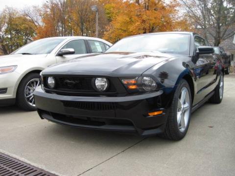 Black Ford Mustang GT Premium Coupe.  Click to enlarge.