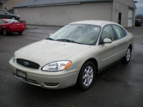 Gold Ash Metallic Ford Taurus SEL.  Click to enlarge.