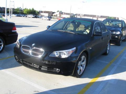Jet Black BMW 5 Series 525i Sedan.  Click to enlarge.