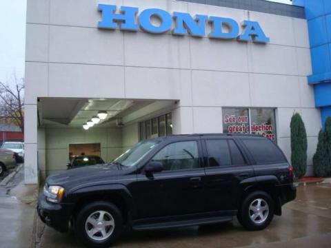 Black Chevrolet TrailBlazer LS 4x4.  Click to enlarge.