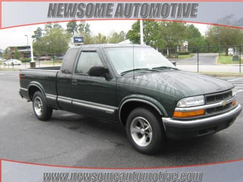 Forest Green Metallic Chevrolet S10 LS Extended Cab.  Click to enlarge.