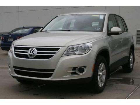 White Gold Metallic Volkswagen Tiguan S.  Click to enlarge.