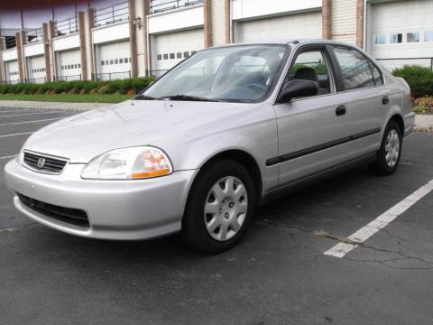 Vogue Silver Metallic Honda Civic LX Sedan.  Click to enlarge.