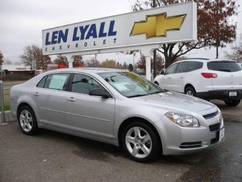 Silver Ice Metallic Chevrolet Malibu LS Sedan.  Click to enlarge.