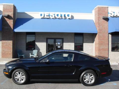 Black Ford Mustang V6 Deluxe Coupe.  Click to enlarge.
