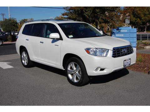 Blizzard White Pearl Toyota Highlander Limited 4WD.  Click to enlarge.