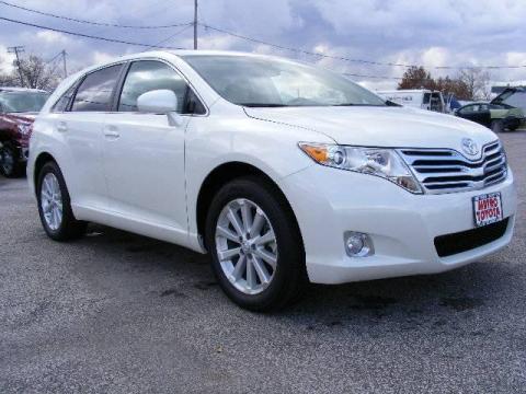 Blizzard Pearl Toyota Venza I4.  Click to enlarge.