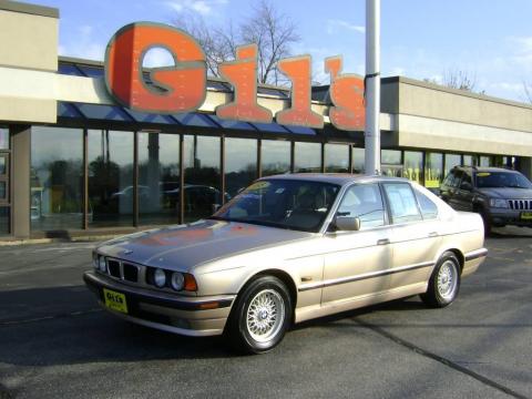 Cashmere Beige Metallic BMW 5 Series 525i Sedan.  Click to enlarge.