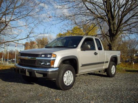 Silver Birch Metallic Chevrolet Colorado Extended Cab 4x4.  Click to enlarge.