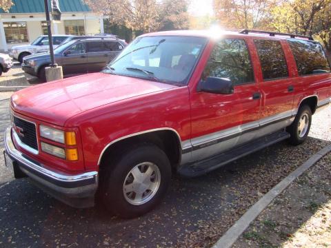 Victory Red GMC Suburban C1500 SLT.  Click to enlarge.