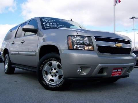 Graystone Metallic Chevrolet Suburban 1500 LT 4x4.  Click to enlarge.