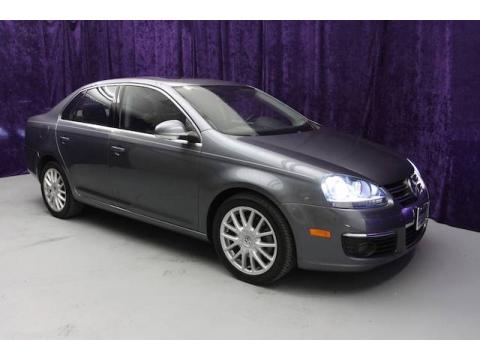 Platinum Grey Metallic Volkswagen Jetta 2.0T Sedan.  Click to enlarge.