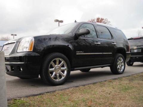 Onyx Black GMC Yukon Denali AWD.  Click to enlarge.