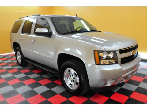 Silver Birch Metallic Chevrolet Tahoe LT.  Click to enlarge.