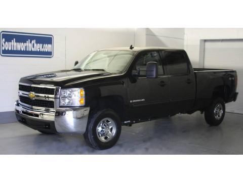 Black Chevrolet Silverado 2500HD LT Crew Cab 4x4.  Click to enlarge.