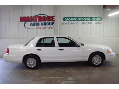 Vibrant White Ford Crown Victoria LX.  Click to enlarge.