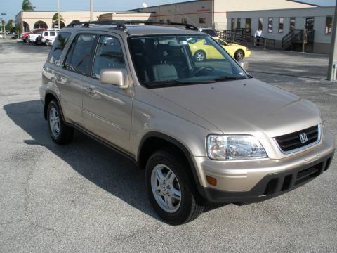 Naples Gold Metallic Honda CR-V SE 4WD.  Click to enlarge.