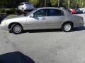 2001 Town Car Executive #2