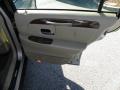 2001 Town Car Executive #11