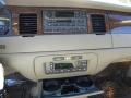 2001 Town Car Executive #20